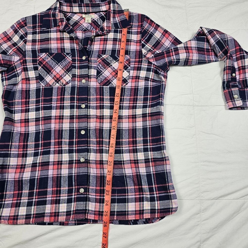 L.L Bean Pink and Purple Plaid Button Down Flannel Top Women's‎ Size Small - Picture 9 of 9